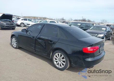 2013 Audi A4 2.0T Premium z USA, uszkodzony, nr VIN WAUBFAFL2DN032209